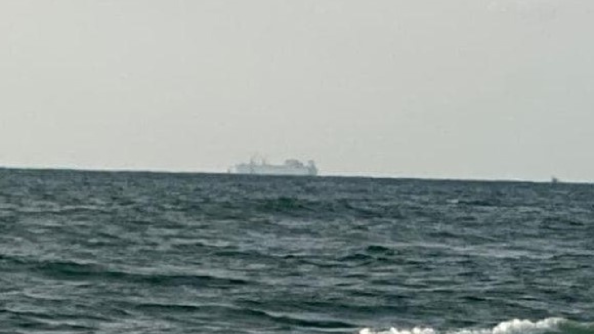 Younis Project | Yousef Tubail | Navios Americanos no mar de Gaza explorando gás irregularmente